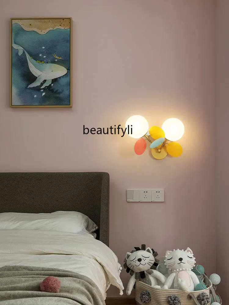 Настенный светильник для спальни, простая современная прикроватная тумбочка для спальни для девочек, дизайнерские креативные лампы для прохода Изображение 1