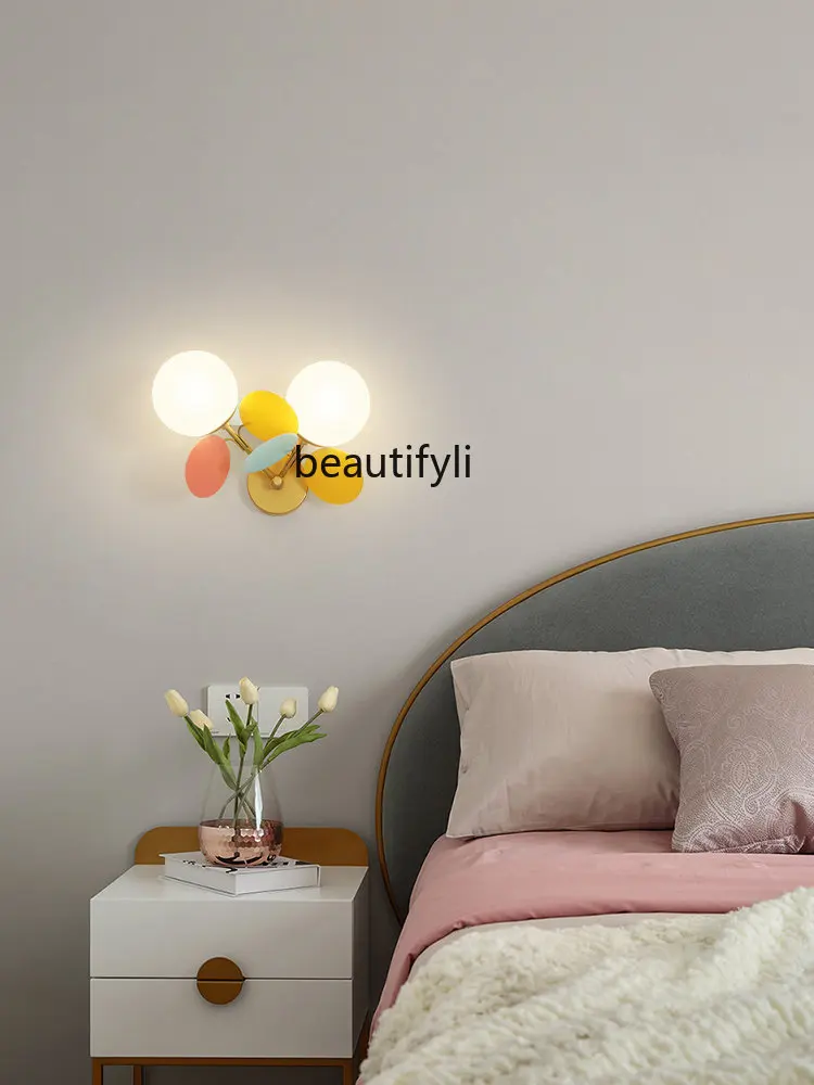 Настенный светильник для спальни, простая современная прикроватная тумбочка для спальни для девочек, дизайнерские креативные лампы для прохода Изображение 2