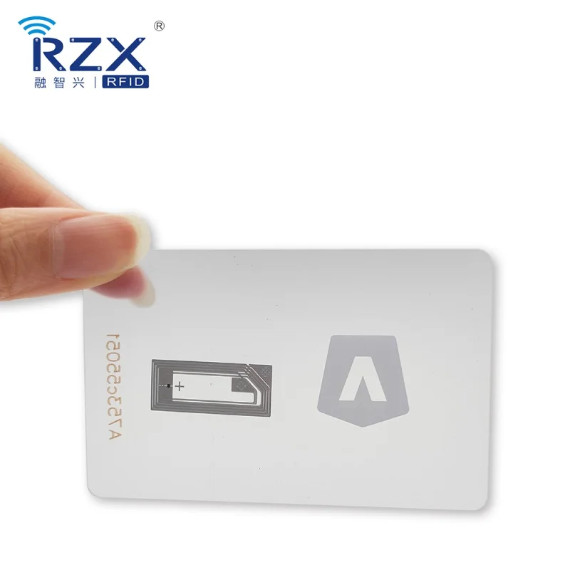 По индивидуальному заказу.продукт.Программируемый 144-байтный NFC-чип Прозрачная визитная карточка NFC Изображение 3