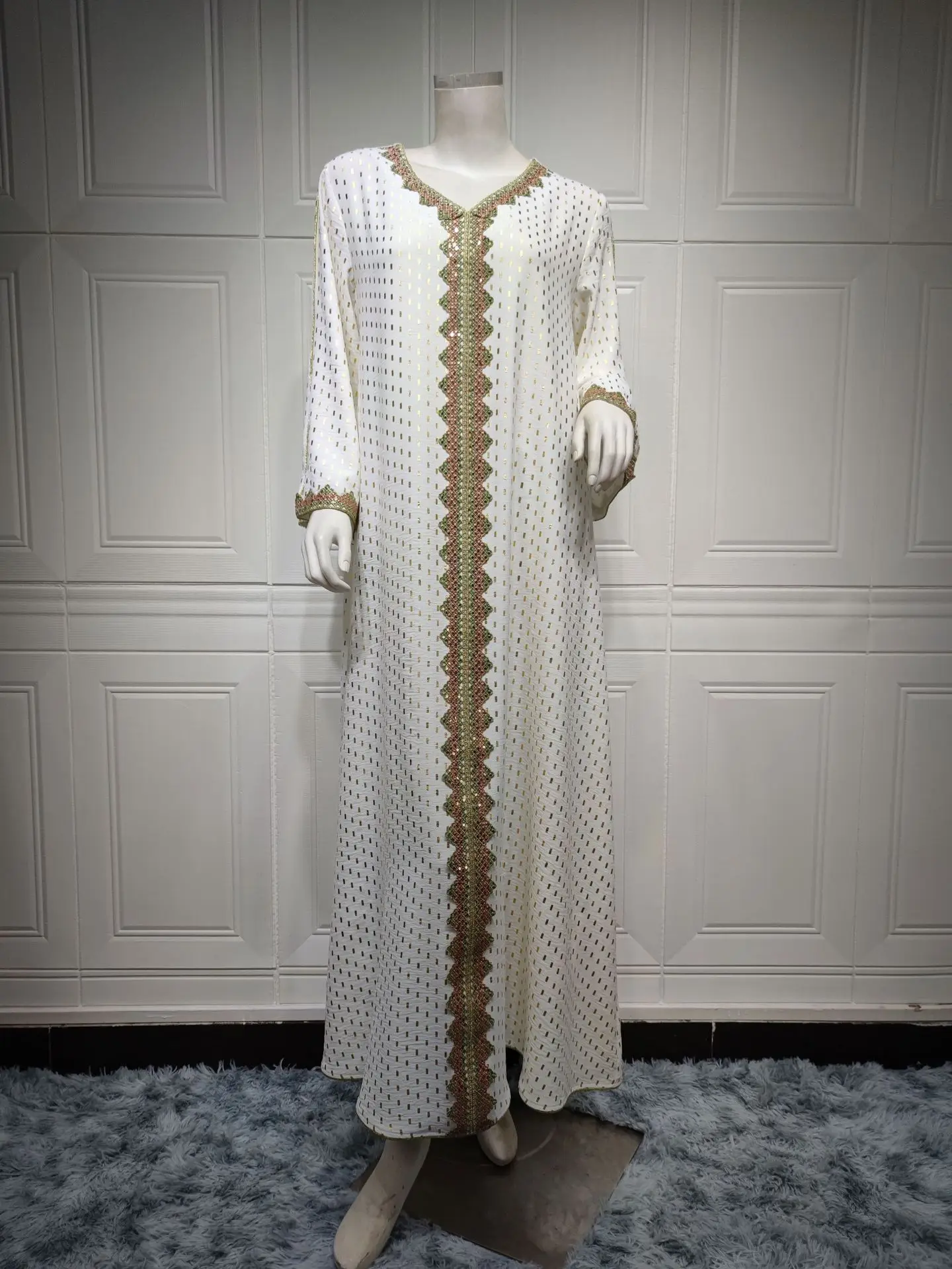 AB146 Внешняя торговля, Электронная коммерция, Ближний Восток, Трансграничная женская одежда, Лето 2023, Новое позолоченное мусульманское платье из Дубая Изображение 5